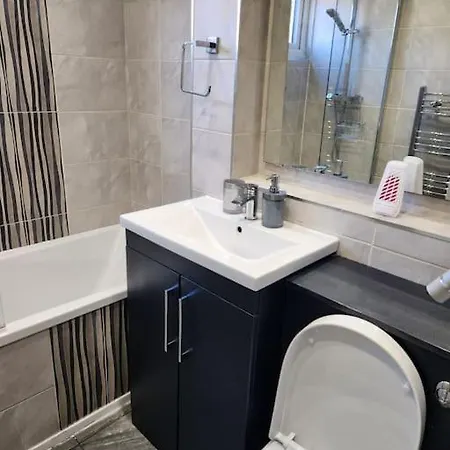 3 Bedroom House - Centre Nyaraló *