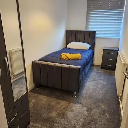 3 Bedroom House - Centre Nyaraló Birmingham